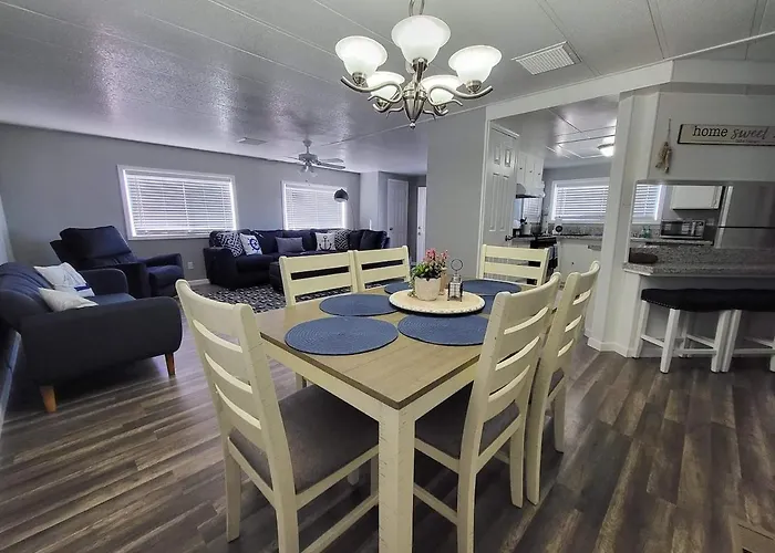 3 Bedroom Havasu Getaway
